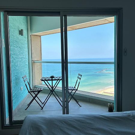 Beachfront Apartment Bat Yam Exterior foto