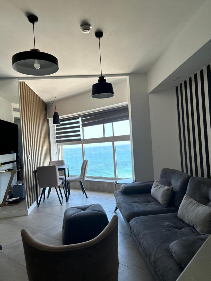 Beachfront Apartment Bat Yam Exterior foto